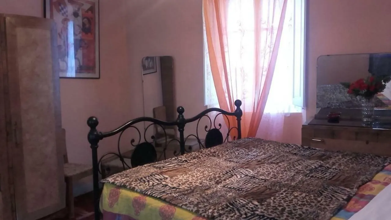 Villa Le Roselle Mercatale  0*, Mercatale (Arezzo) Italy